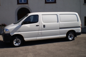 TOYOTA Hiace 117PS 4x4 D-4D Van 4WD LWBLanger Radstand (Kasten)