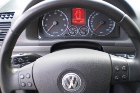 VW Touran 1.4 TSI High DSG (Kompaktvan / Minivan)
