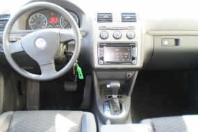 VW Touran 1.4 TSI DSG Automat Modell 2010