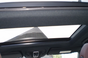 MERCEDES-BENZ ML 350 BlueTEC Edition1 "AMG STYLING"Panorama-Glassdach(4x4) (SUV / Geländewagen)Top