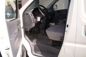 TOYOTA Hiace 117PS 4x4 D-4D Van 4WD LWBLanger Radstand (Kasten)