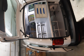 VW Caddy 2.0TDI 4x4 Motion BlueMotion Technology DSG,Navi,AHK 1500kg Monteur Fahrzeug geeignet mit Sortimo 2x Schiebetüren