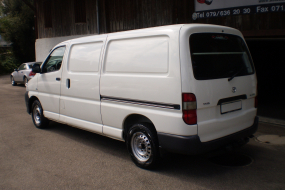 TOYOTA  Hiace 117PS D-4D Van 2WD LWB Langer Radstand (Kasten) (verkauft nach 3068 Utzigen Kt.Bern)