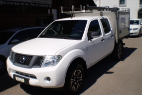 Nissan Navara Double Cab XE 2.5 dCi 4x4 3000kg AHK(geeignet für Gartenbauer usw..!)